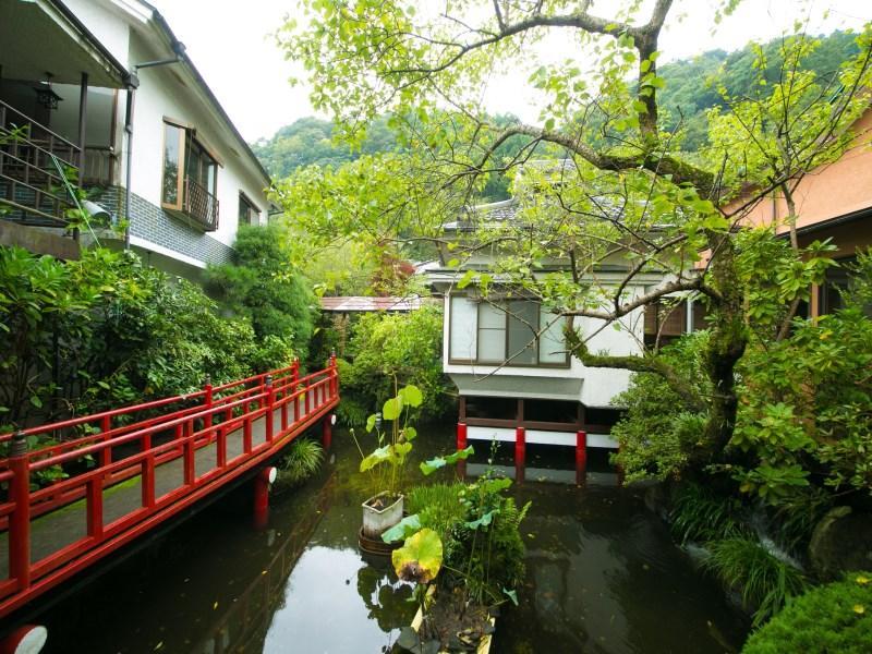 Motoyu Ryokan Ацуги Экстерьер фото