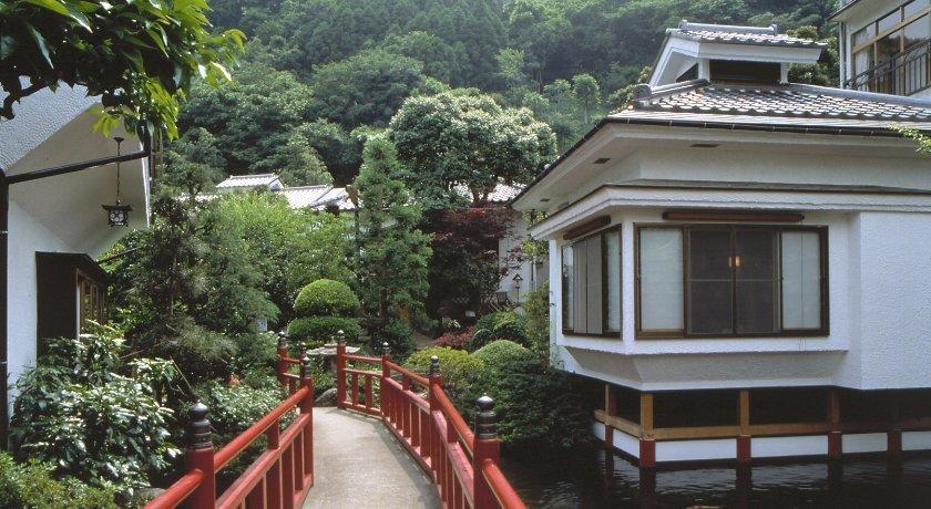 Motoyu Ryokan Ацуги Экстерьер фото